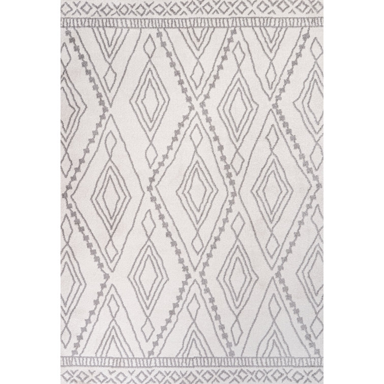 Ivory and Gray Trellis Synthetic Easy-Care Area Rug - 5' x 8'