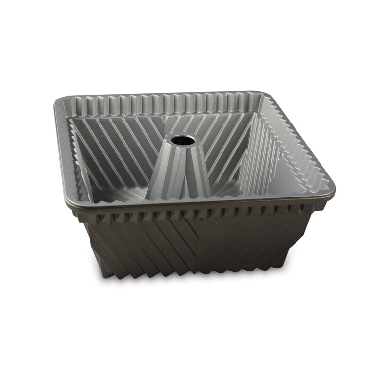 Graphite Non-Stick Aluminum Square Bundt Cake Pan