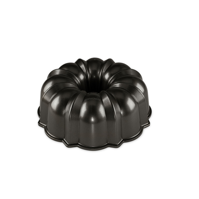 Nordic Ware Black Non-stick Aluminum Bundt Cake Pan