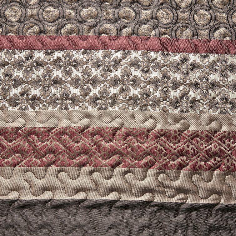 King Red and Brown Reversible Jacquard Bedspread Set