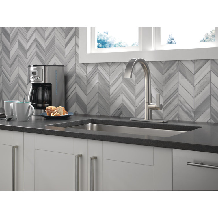 Keele Stainless Steel Pull-Down Kitchen Faucet with Spray