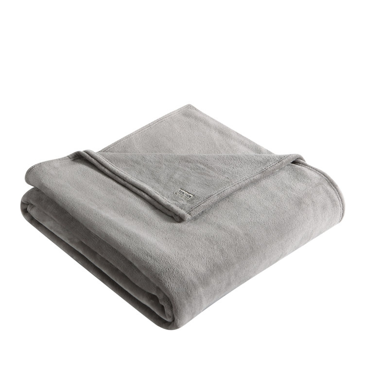 Cozy Comfort Full-Size Ultra Soft Fleece Blanket in Classic Grey