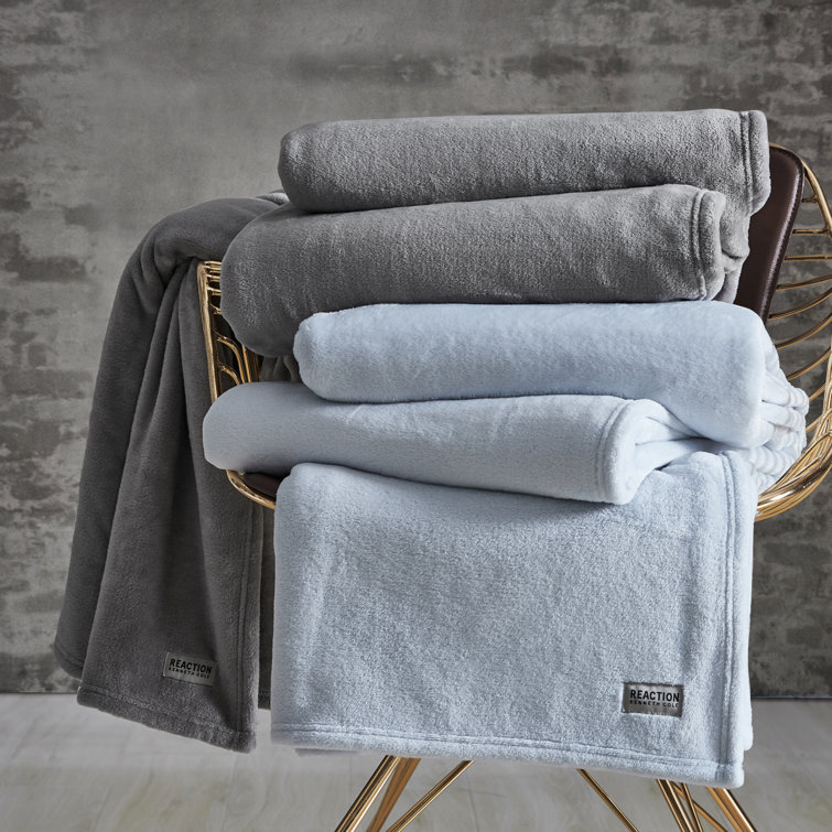 Cozy Comfort Full-Size Ultra Soft Fleece Blanket in Classic Grey