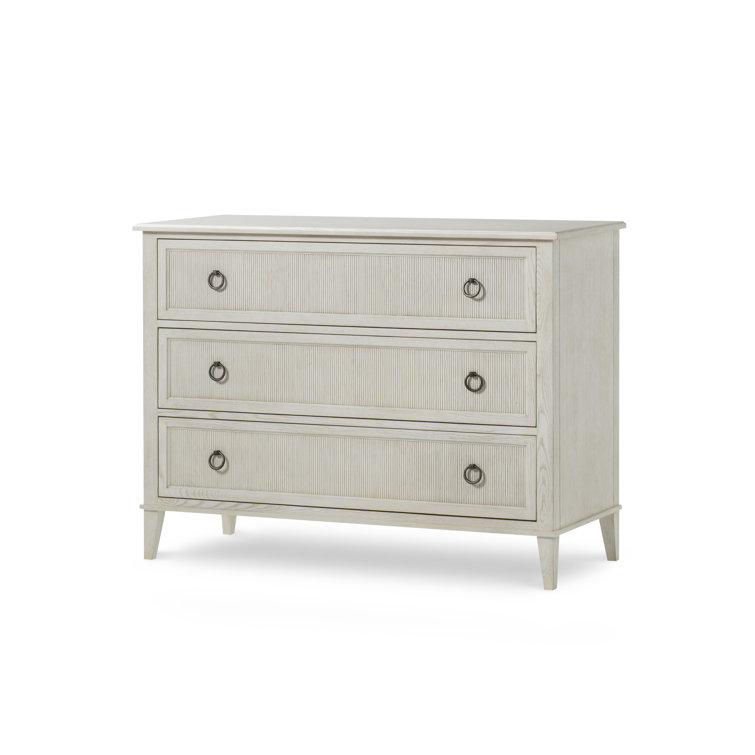 Chalk White 3-Drawer Dresser with Soft Close