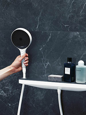 Matte Black Transitional Handheld 3-Jet Showerhead with Filter