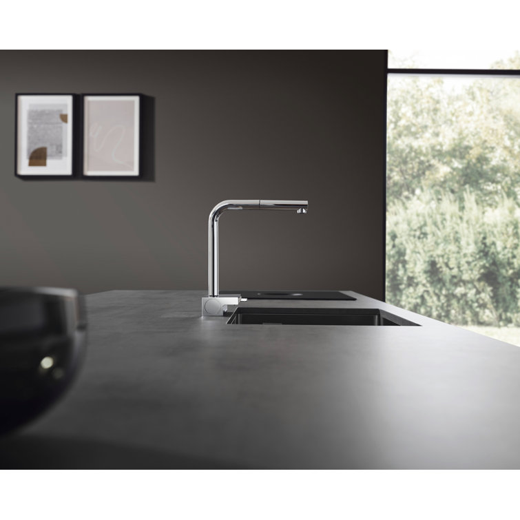 Modern Chrome Pull-Out Kitchen Faucet with Laminar and SatinFlow Spray