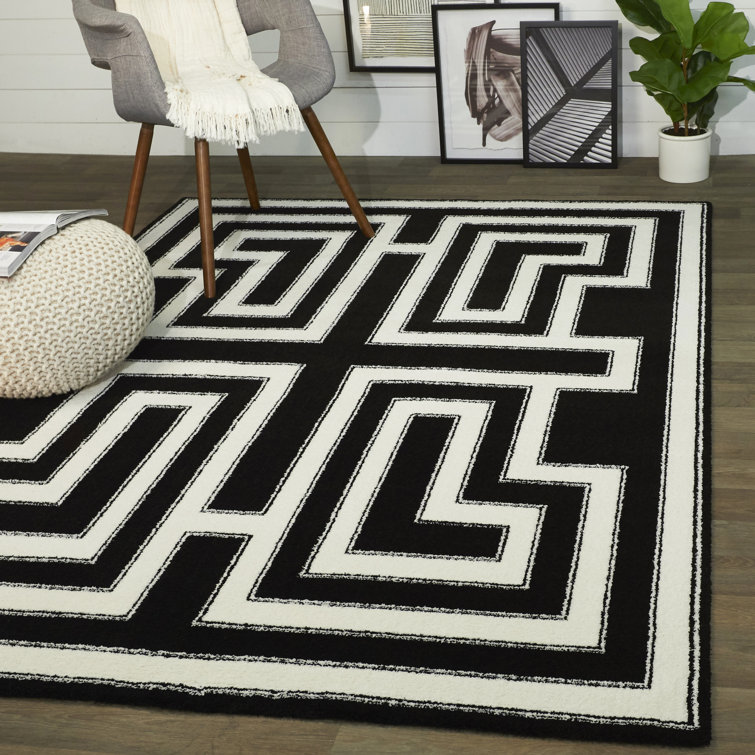 Black and White Geometric Stain-Resistant Synthetic Rug 5'3" x 7'