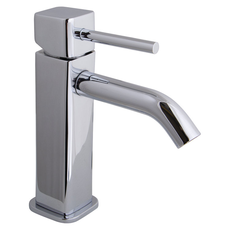 Quinn Polished Chrome Single Hole Bathroom Faucet with Drain Assembly