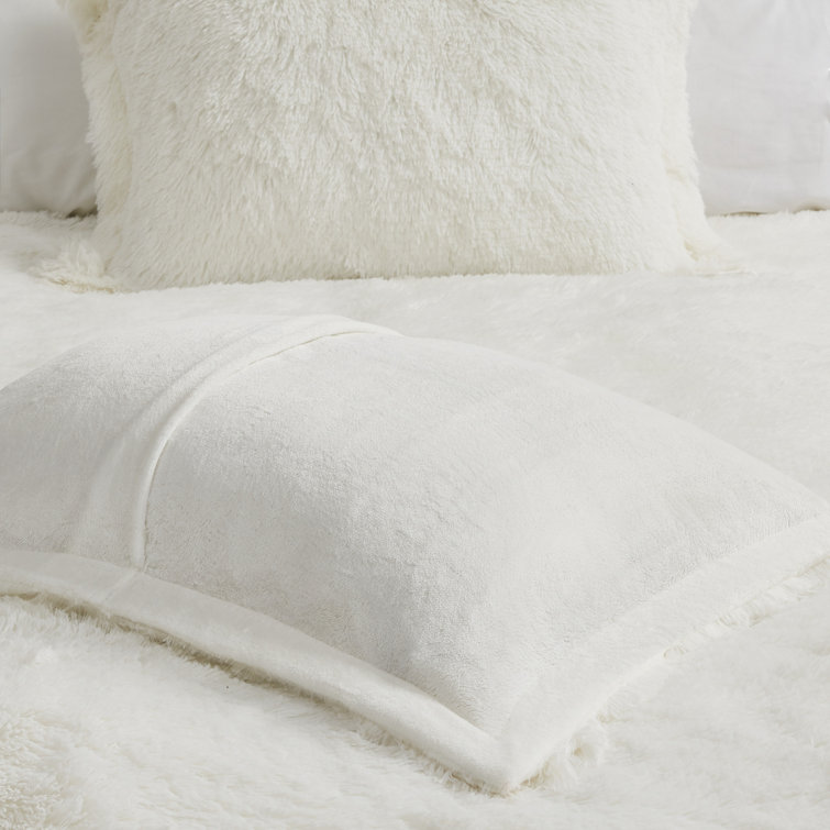 Ivory Shaggy Faux Fur Full/Queen Bedspread Cover Set