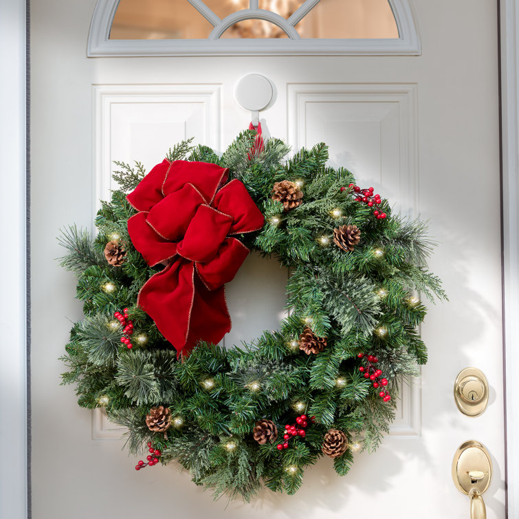 White Metal Magnetic Wreath Hanger Set of 2