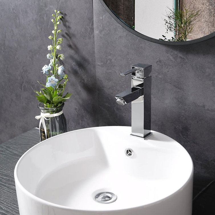 Chrome Single-Handle Square Bathroom Faucet with Brass Body