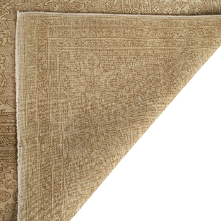 Madison Gold 4' x 6' Hand-Knotted Vintage Wool Area Rug