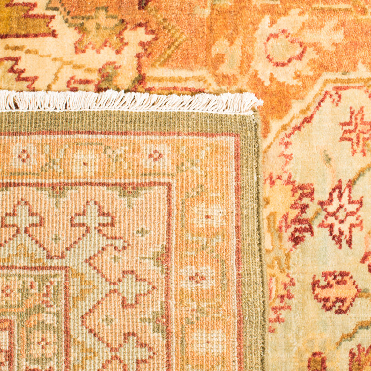 Summer Melon Hand-Knotted Wool Floral 4' x 6' Rug
