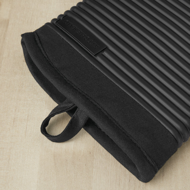 Onyx Black Ribbed Silicone 2-Piece Oven Mitt Set