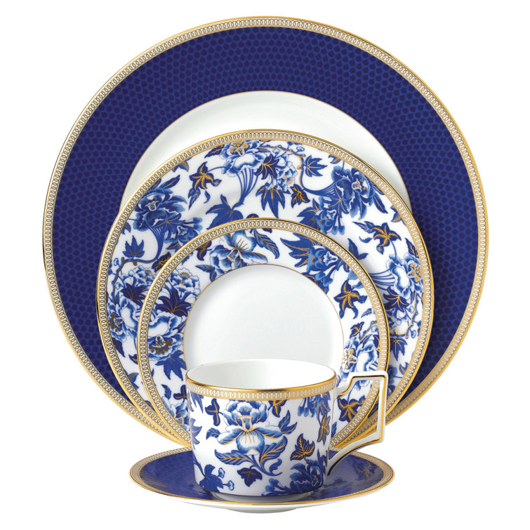 Hibiscus 10.75" White and Blue Porcelain Dinner Plate
