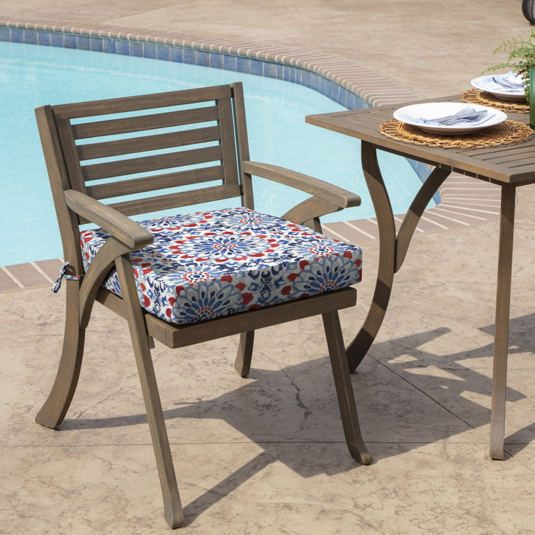 Ruby Red Polyester Outdoor Seat Cushion with Ties