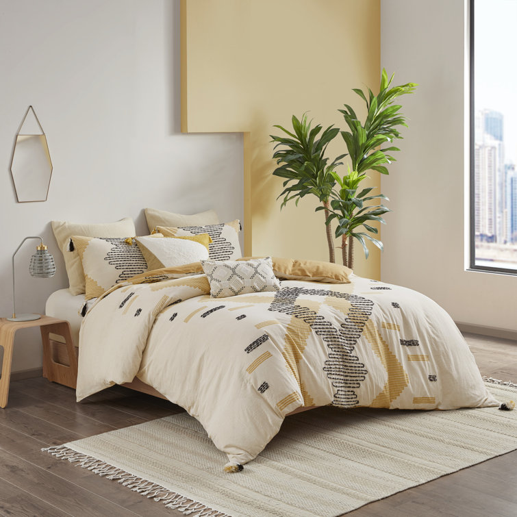 Full/Queen Yellow Cotton Duvet Cover Set with Tassels