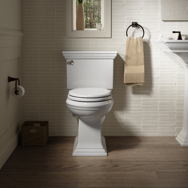 White High Efficiency Elongated Free Standing Toilet