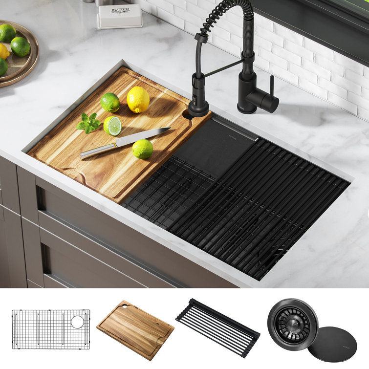 32-inch Black Stainless Steel Undermount Kitchen Sink with Accessories