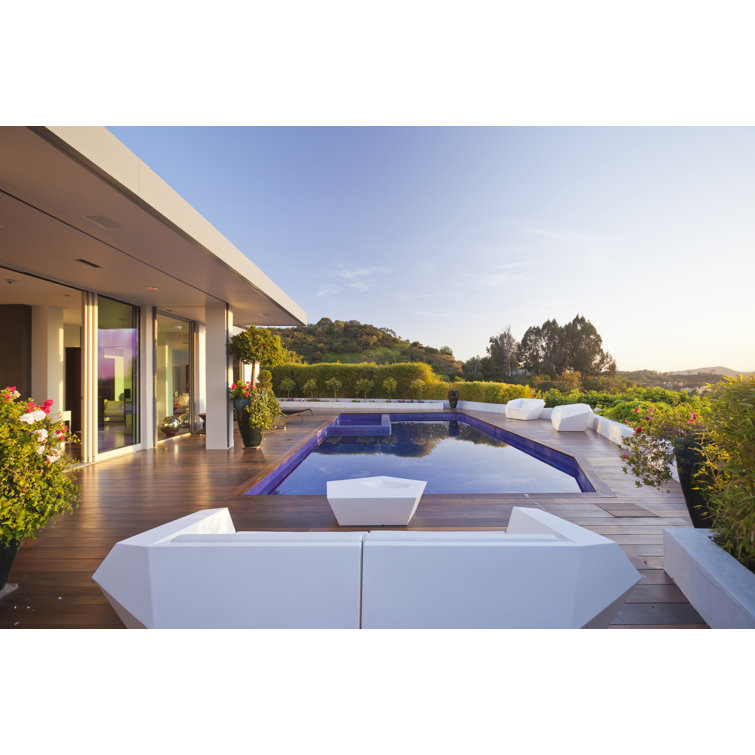 White Matte Polyethylene Hexagonal Outdoor Coffee Table