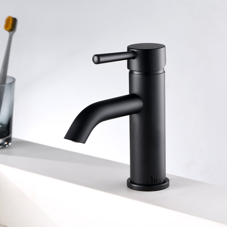 Matte Black Single-Handle Bathroom Faucet with Drain Assembly