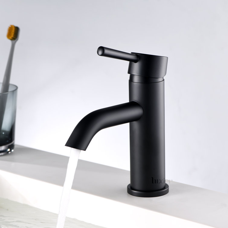 Matte Black Single-Handle Bathroom Faucet with Drain Assembly
