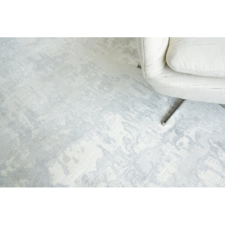 Handmade Abstract Gray and Silver Wool Viscose Area Rug