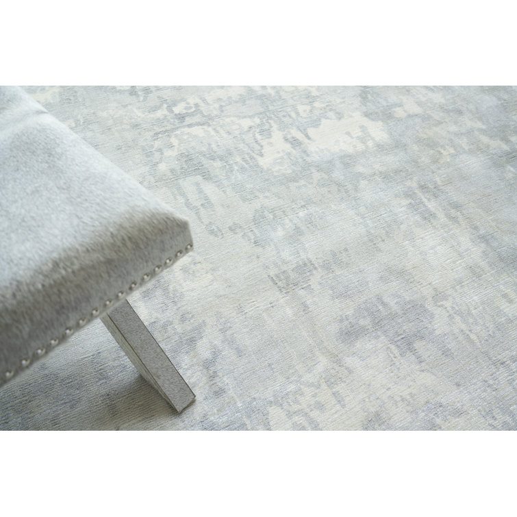 Handmade Abstract Gray and Silver Wool Viscose Area Rug