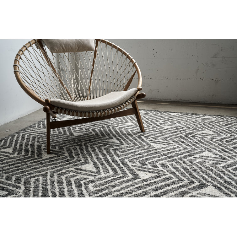 Ivory and Gray Hand-Knotted Chevron Wool Rug, 9' x 12'