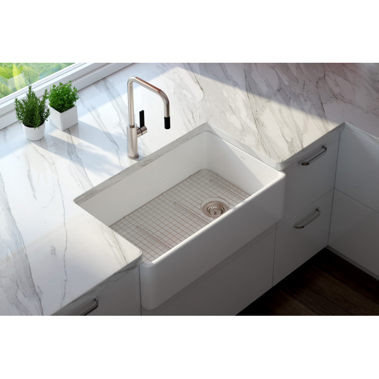 Allia 32" White Fireclay Single Bowl Farmhouse Sink