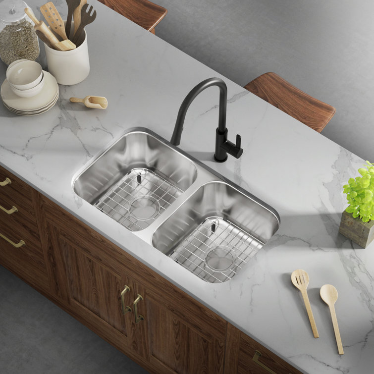 31.25'' Stainless Steel Double Bowl Undermount Kitchen Sink