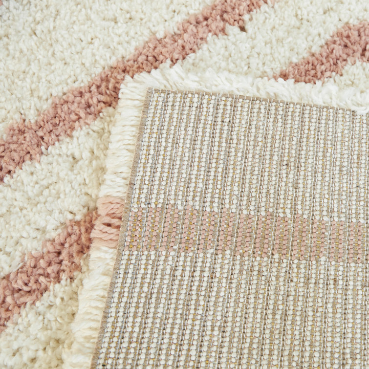 Sherpa Cozy Himalaya Inspired White/Pink Shag Rug 5' x 7'