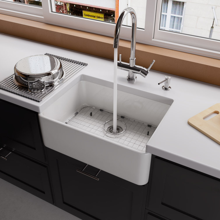 White Fireclay Farmhouse Apron Single Bowl Kitchen Sink