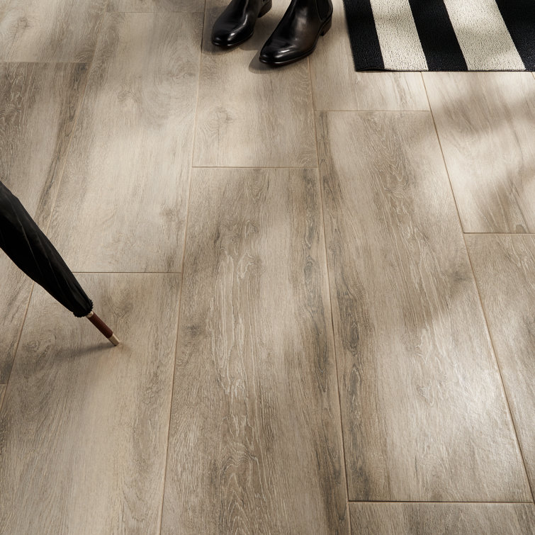 Lakewood Olive 9x38 Wood Look Porcelain Tile for Indoor/Outdoor