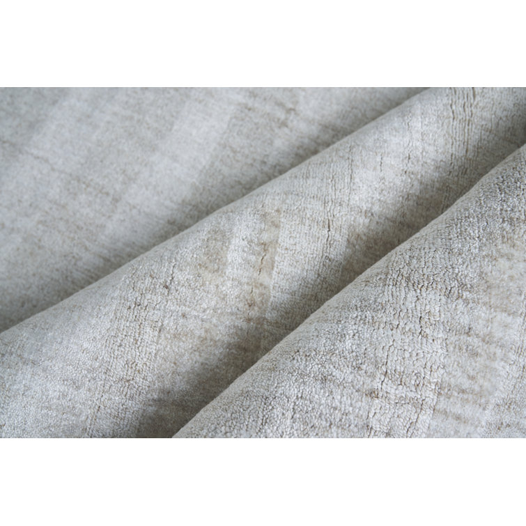 Robin Striped Light Khaki Wool and Viscose 6' x 9' Area Rug