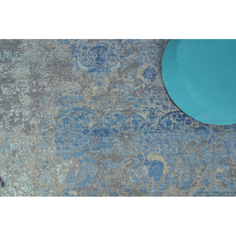 Elder Hand-Knotted Wool and Viscose Blend Gray and Blue Area Rug, 6' x 9'
