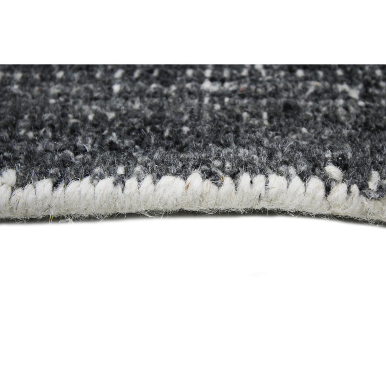 Handcrafted Black Shag Wool 5' x 8' Rectangular Rug