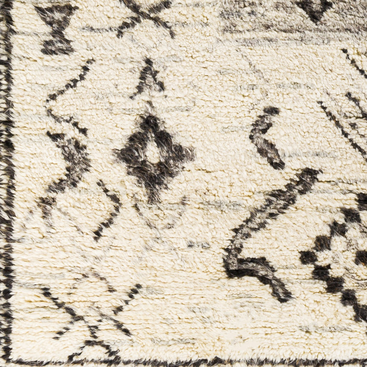 Handmade Gray and Cream Wool Geometric Rug