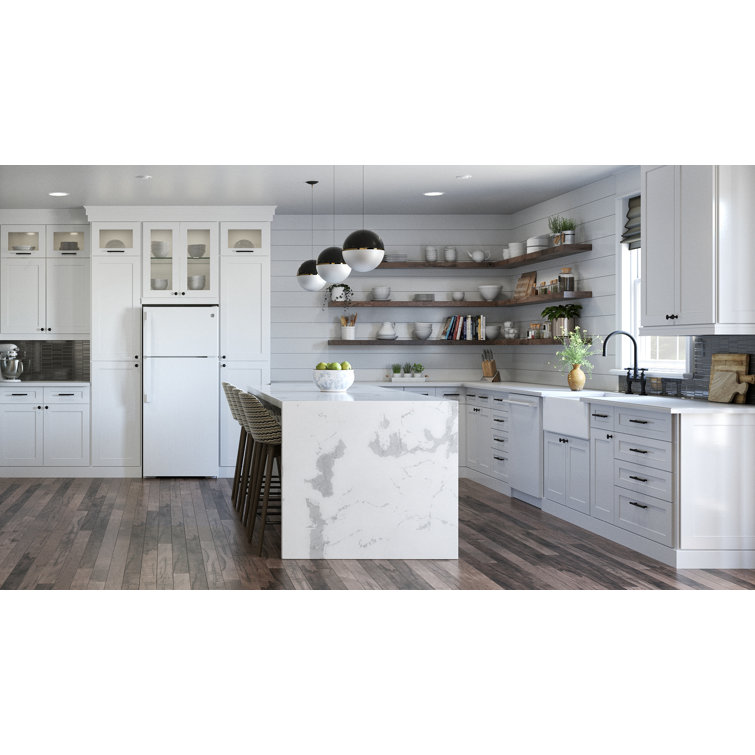 Compact White Energy Star Top Freezer Refrigerator