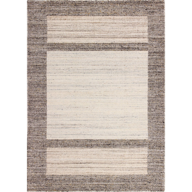 Ivory Hand-Loomed Wool 4' x 6' Rustic Area Rug