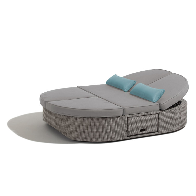 Sandra 75" Gray Aluminum Wicker Outdoor Daybed
