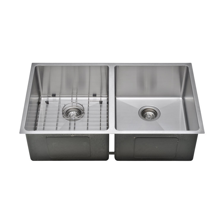 33'' Matte Stainless Steel Double Bowl Undermount Kitchen Sink