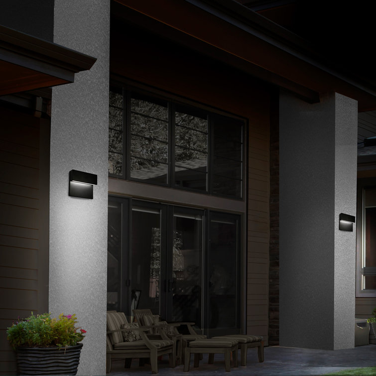 Balance Black Aluminum Dimmable LED Wall Sconce