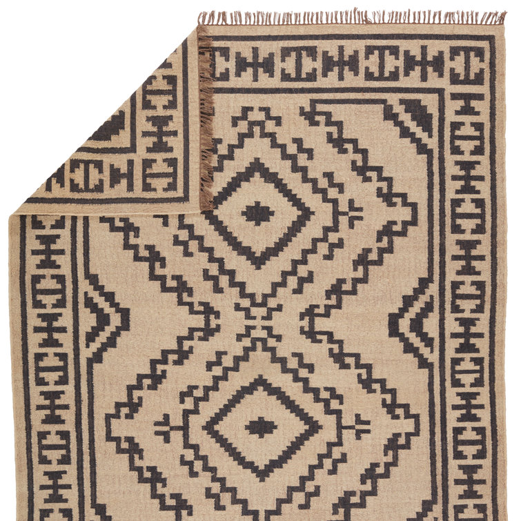 Southwestern Geometric Black and Beige Handwoven Jute Rug