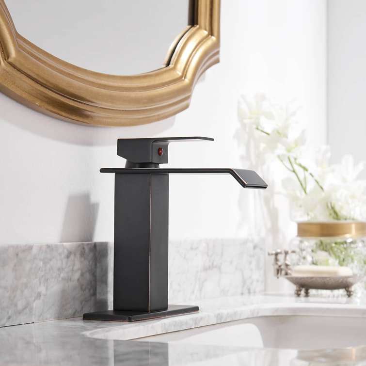 Oil Rubbed Bronze Single Handle Bathroom Faucet with Drain Assembly