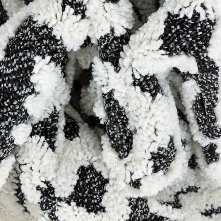 Eliana Dark Gray and White Geometric Synthetic Area Rug