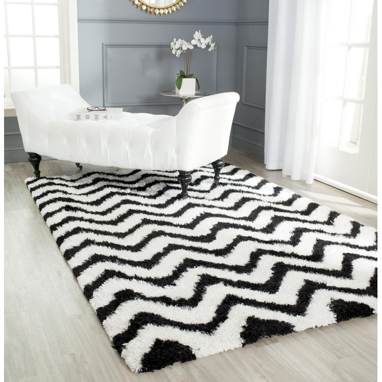 Barcelona Ivory/Black Handmade Shag Rug, 4' x 6', Geometric Design