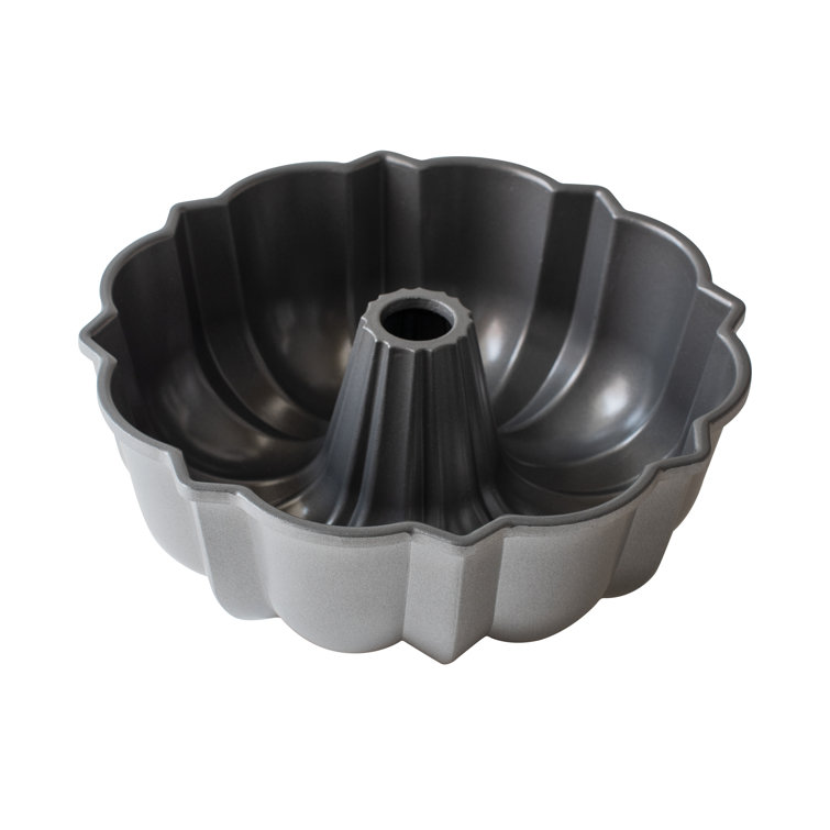 Sparkling Silver Non-Stick Aluminum Round Bundt Pan, 12-Cup