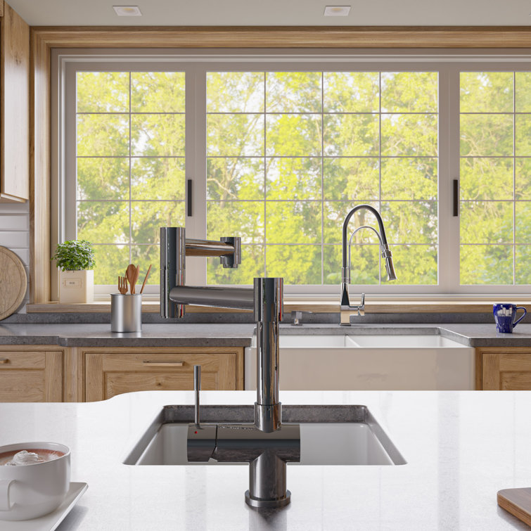 Polished Stainless Steel Retractable Kitchen Faucet with Pull-out Spray