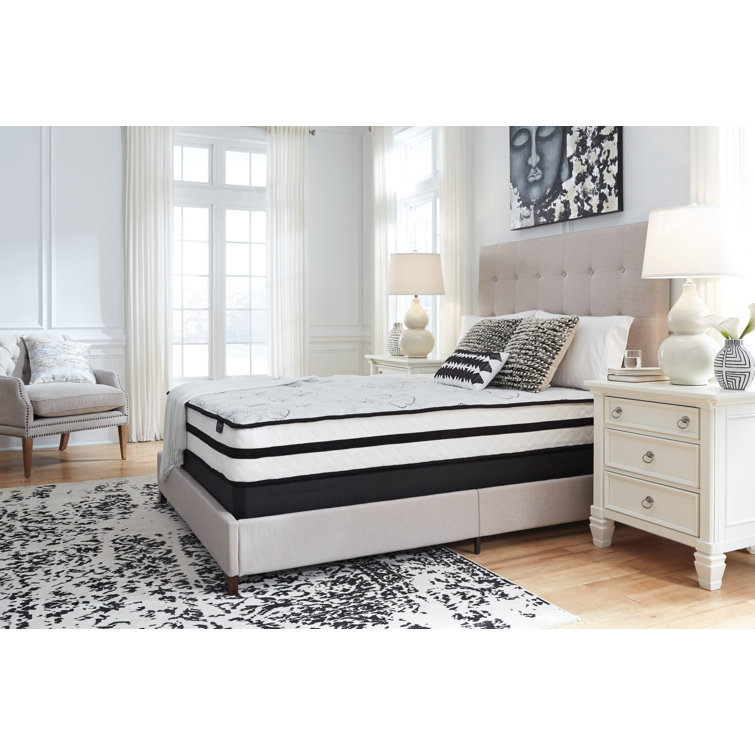 White Queen Pillowtop Gel Memory Foam Innerspring Mattress